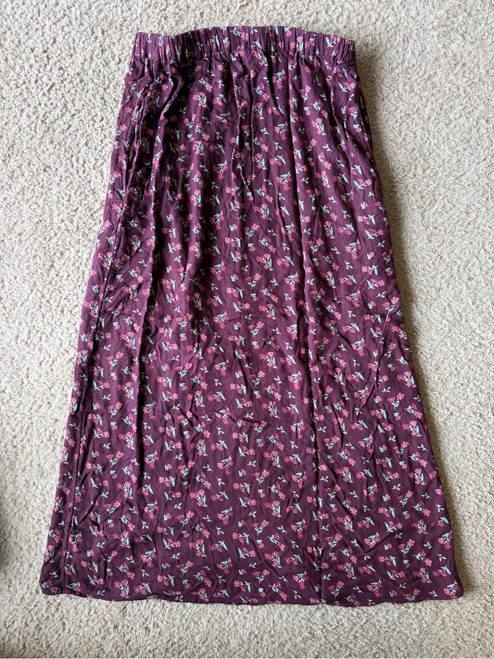 Summery Comfy Floral Purple Skirt with Buttons and Pockets - Picture 8 of 11